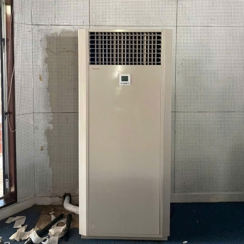 Máy Lạnh Tủ Đứng Toshiba 5.5 Hp RAV-480FS-V/RAV-480AS8