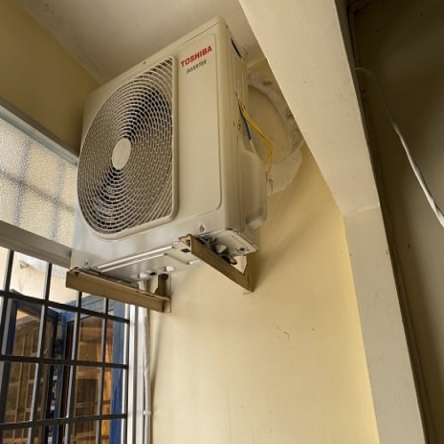 Máy Lạnh Toshiba Inverter 1 Hp RAS-H10Z1KCVG-V model 2023