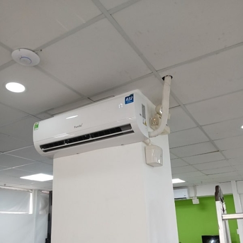 Máy lạnh Funiki HSC09TMU công suất 1HP gas R32