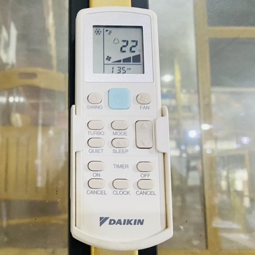 Máy lạnh tủ đứng Inverter Daikin FVA71AMVM  3 HP gas R32