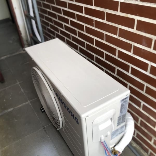 Máy lạnh âm trần (cassette) SAMSUNG 5.5 HP AC140NN4SEC/EA