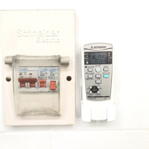  Máy lạnh treo tường 1.5 Hp Mitsubishi Heavy SRK12CT-S5