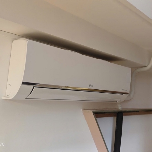 17.Máy Lạnh Multi LG 1 Dàn Nóng 2.5 Hp + 1 Dàn Lạnh Treo Tường 1.5 Hp + 1 Dàn Lạnh Treo Tường 2 Hp