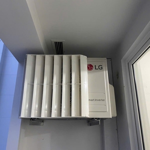 26.Máy Lạnh Multi LG 1 Dàn Nóng 4 Hp + 2 Dàn Lạnh Treo Tường 2 Hp