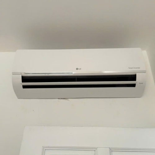 21.Máy Lạnh Multi LG 1 Dàn Nóng 2.5 Hp + 2 Dàn Lạnh Treo Tường 1.5 Hp