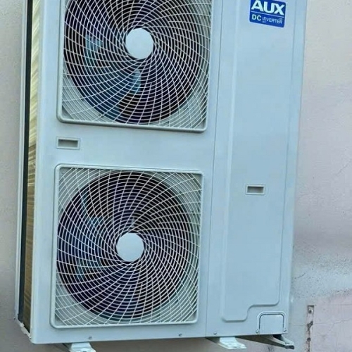 Máy Lạnh Tủ Đứng AUX ALFS- H100/5R1S 2 Chiều – Công suất 10HP